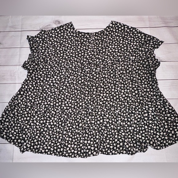 SHEIN Size 3XL Black Floral Baby Doll Top with Ruffle Sleeves lightweight Cute - Picture 2 of 4